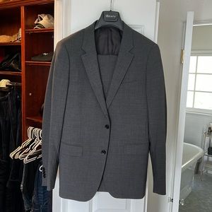 Theory Suit (Jacket and Pants). Grey. Size 38R.